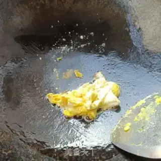 Make Eggs made of trees step 1
