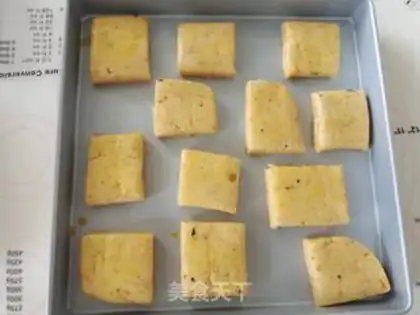 Make Salted yolk pine scon step 9
