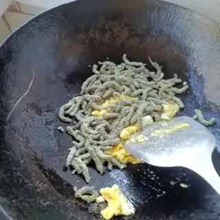 Make Eggs made of trees step 2