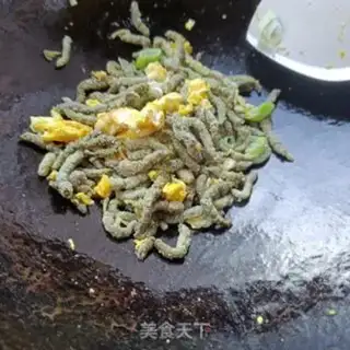 Make Eggs made of trees step 4