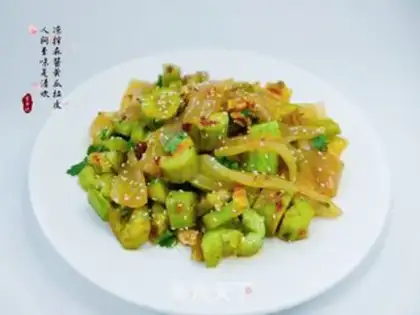Make A cucumber pickle step 0