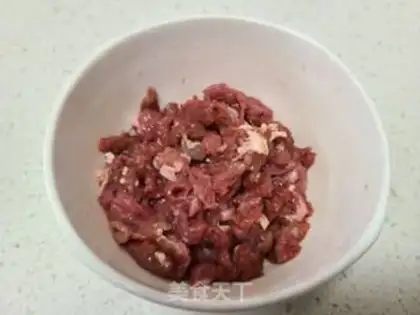 Make Garlic fried beef step 2