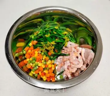 Make Shrimp broth step 2
