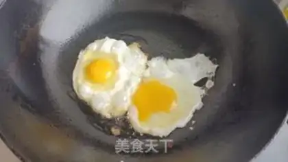 Make Egg soup step 2