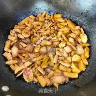 Make Five flowers and radish step 10