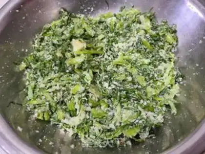 Make Steamy daisies step 9