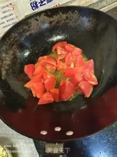 Make Scrambled tomato eggs step 4