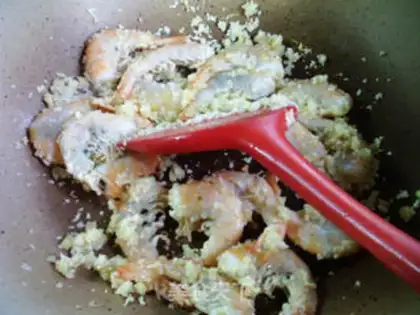 Make Garlic shrimp tail step 7