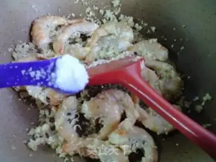 Make Garlic shrimp tail step 9