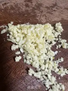 Make Garlic melon step 1