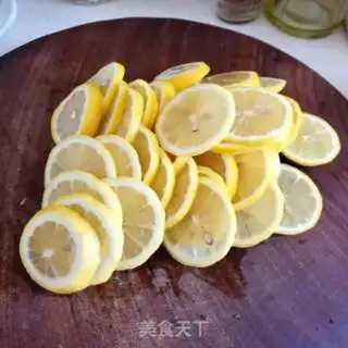 Make Homemade honey lemon step 1