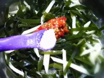 Make Spicy white sea ribbons step 7