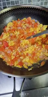 Make Tomato egg fried rice step 5