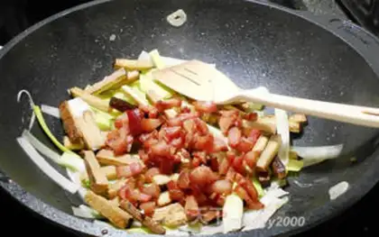 Make Snack of garlic and beans step 5