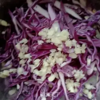 Make Chicken leg with purple kale step 3
