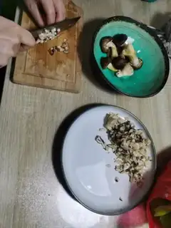 Make Eggs and casserole + small varnish step 1