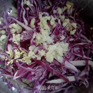 Make Chicken leg with purple kale step 4
