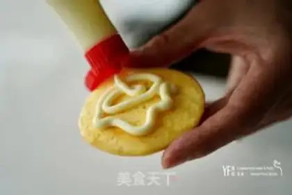 Make Teddy pine cake step 7