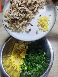 Make Eggs and casserole + small varnish step 3