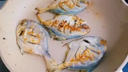 Make Dry-fried mackerel step 9