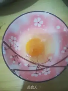 Make The egg bouquet soup step 1