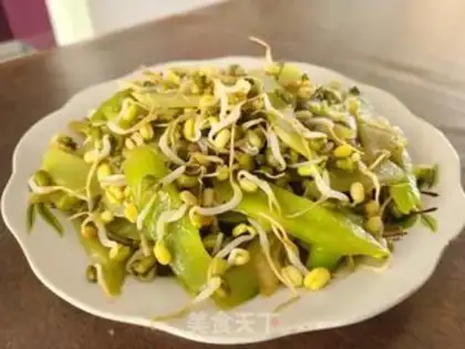 Make The green bean sprouts step 4