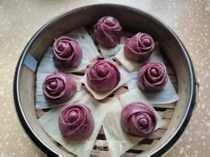 Make Smoky roses step 17