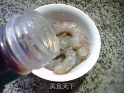 Make Pickle shrimp soup step 3