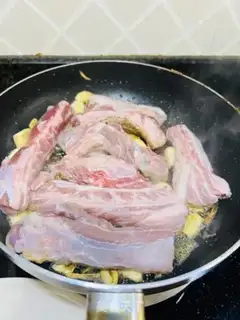 Make Butter, garlic, steak step 3