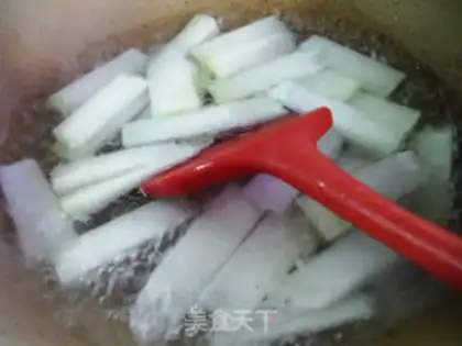 Make Pickle shrimp soup step 6