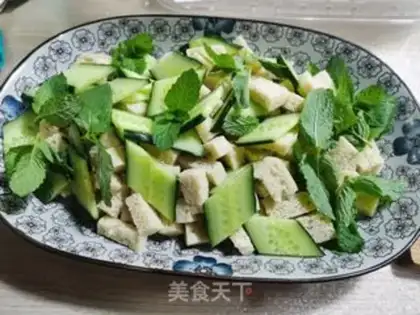 Make Cold cucumbers and noodles step 2