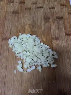 Make Garlic lettuce step 1