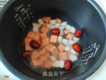 Make The sweet potato apple soup step 2