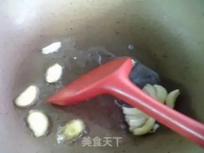 Make Spicy clams step 1