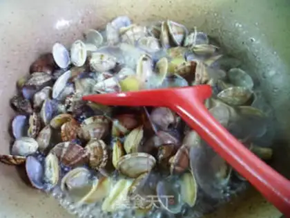 Make Spicy clams step 3