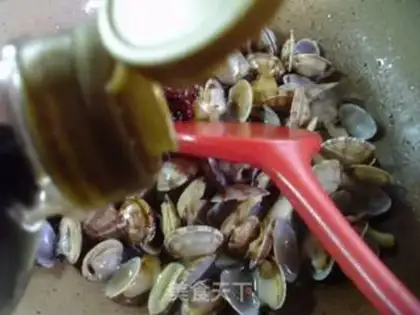 Make Spicy clams step 5