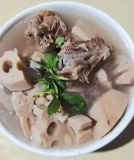 Make Peanut Lotus Pork Bones soup step 7