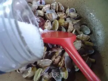 Make Spicy clams step 6