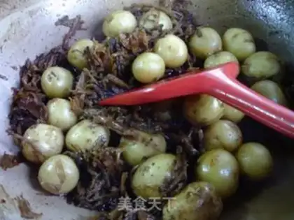 Make Scrambling and burning potatoes step 10