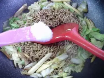 Make The raisin gravy step 10