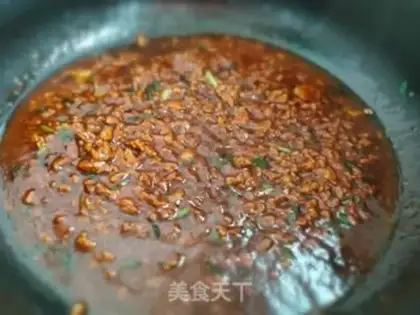 Make Meat sauce for noodles step 4
