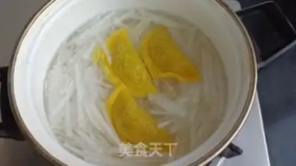 Make Egg dumpling soup step 3