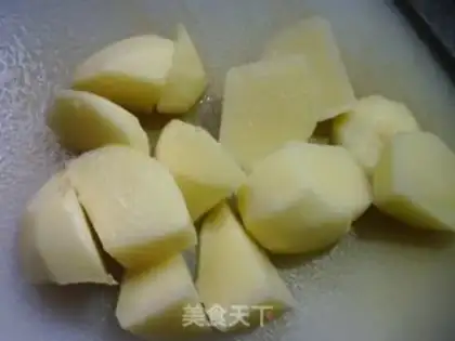 Make Curry potato oxen step 1