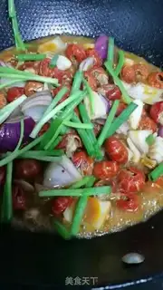 Make Spicy little lobster tail step 4