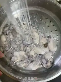 Make Pork fried eggs step 2