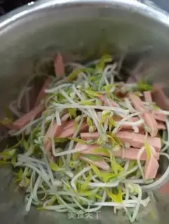 Make Lunch with green bean buds step 7