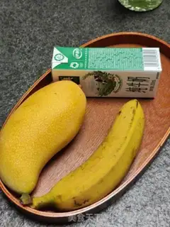 Make Mango banana shake step 0