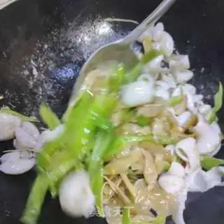 Make Spicy oil step 4