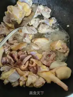 Make Scrambled chickens step 1