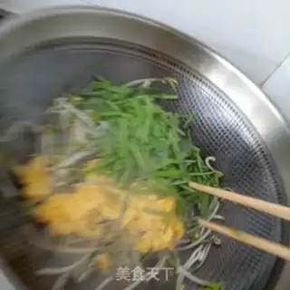 Make Scrambled bean sprouts step 12